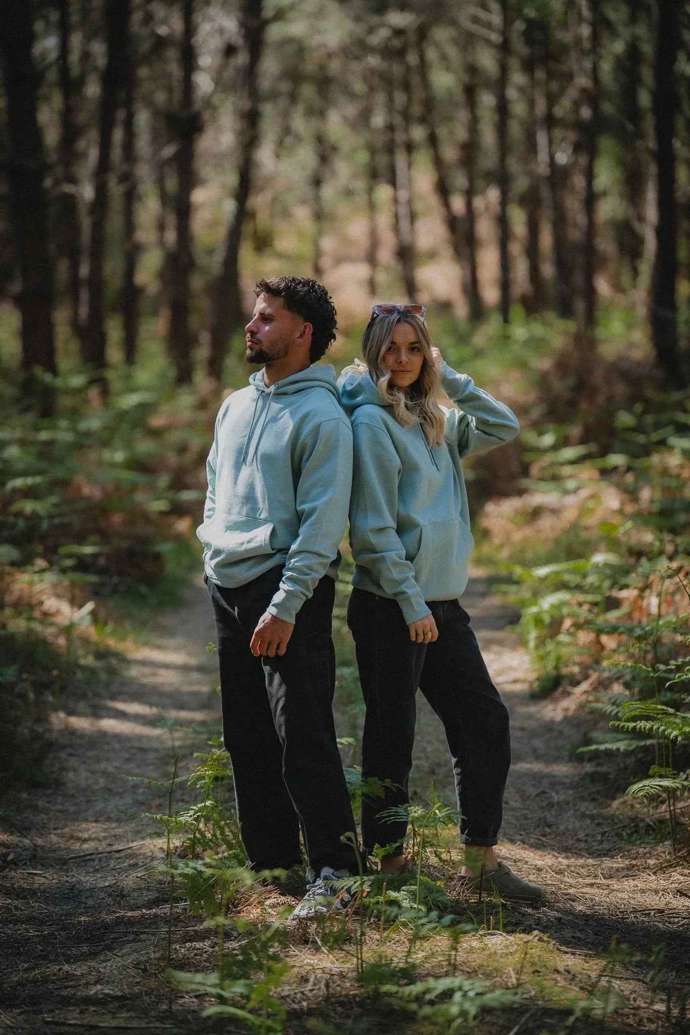 Pourquoi choisir des vêtements unisexes et intemporels ?