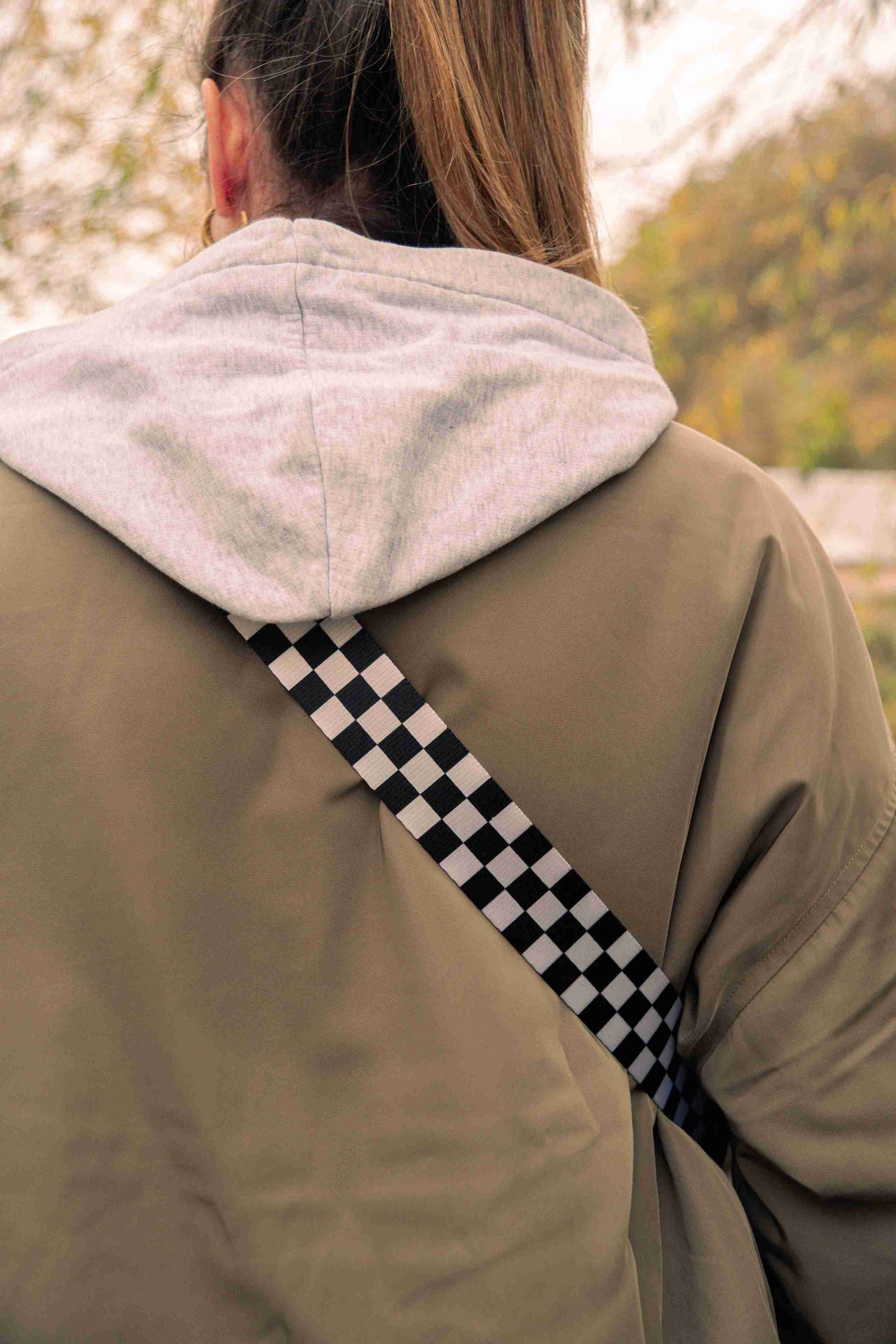 Banane en velours et damier