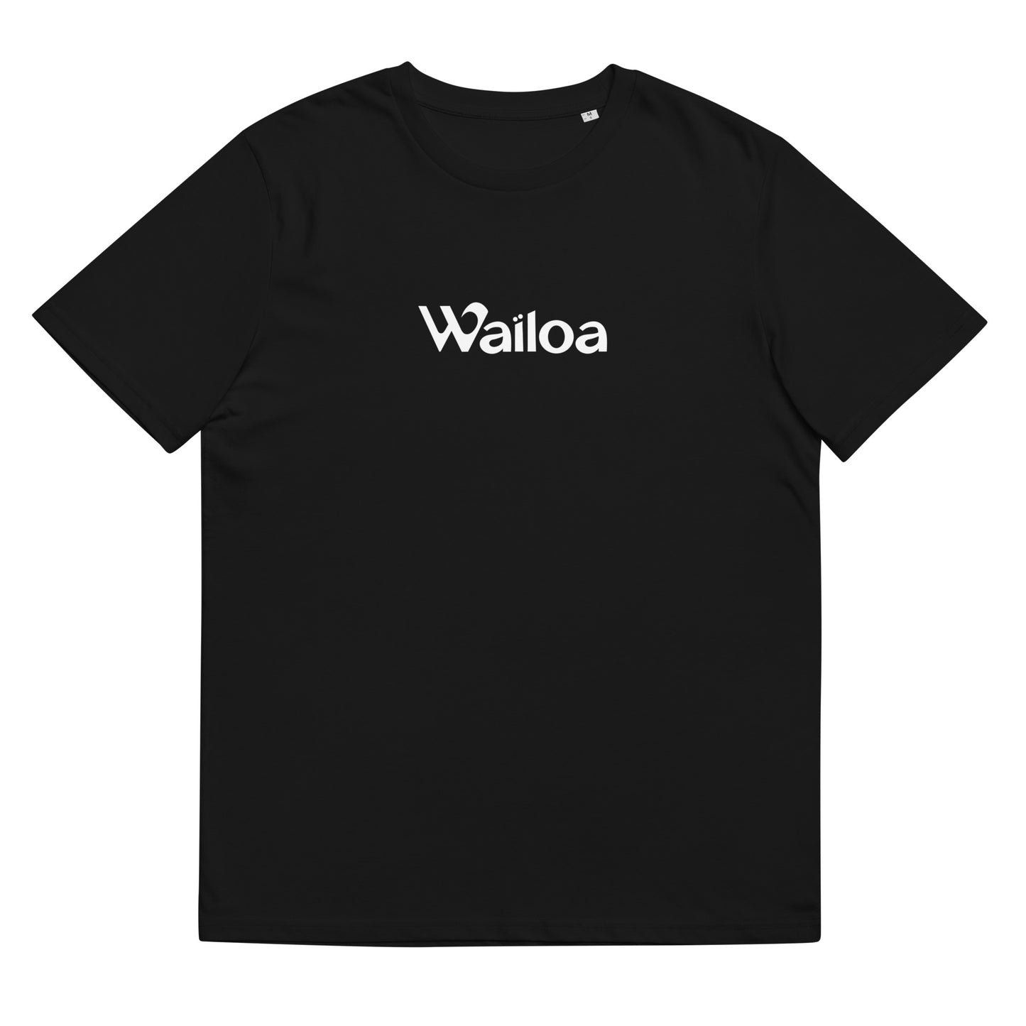 Il s'agit d'une image d'un t-shirt unisexe de couleur noire. Il y a un texte imprimé au centre de la poitrine sur le t-shirt qui représente le logo en toute lettre de la marque "Waïloa".