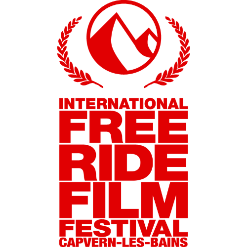 Logo rouge de l'International Freeride Film Festival avec des montagnes stylisées dans un cercle et du texte en capitales indiquant l'événement à Gavarnie.