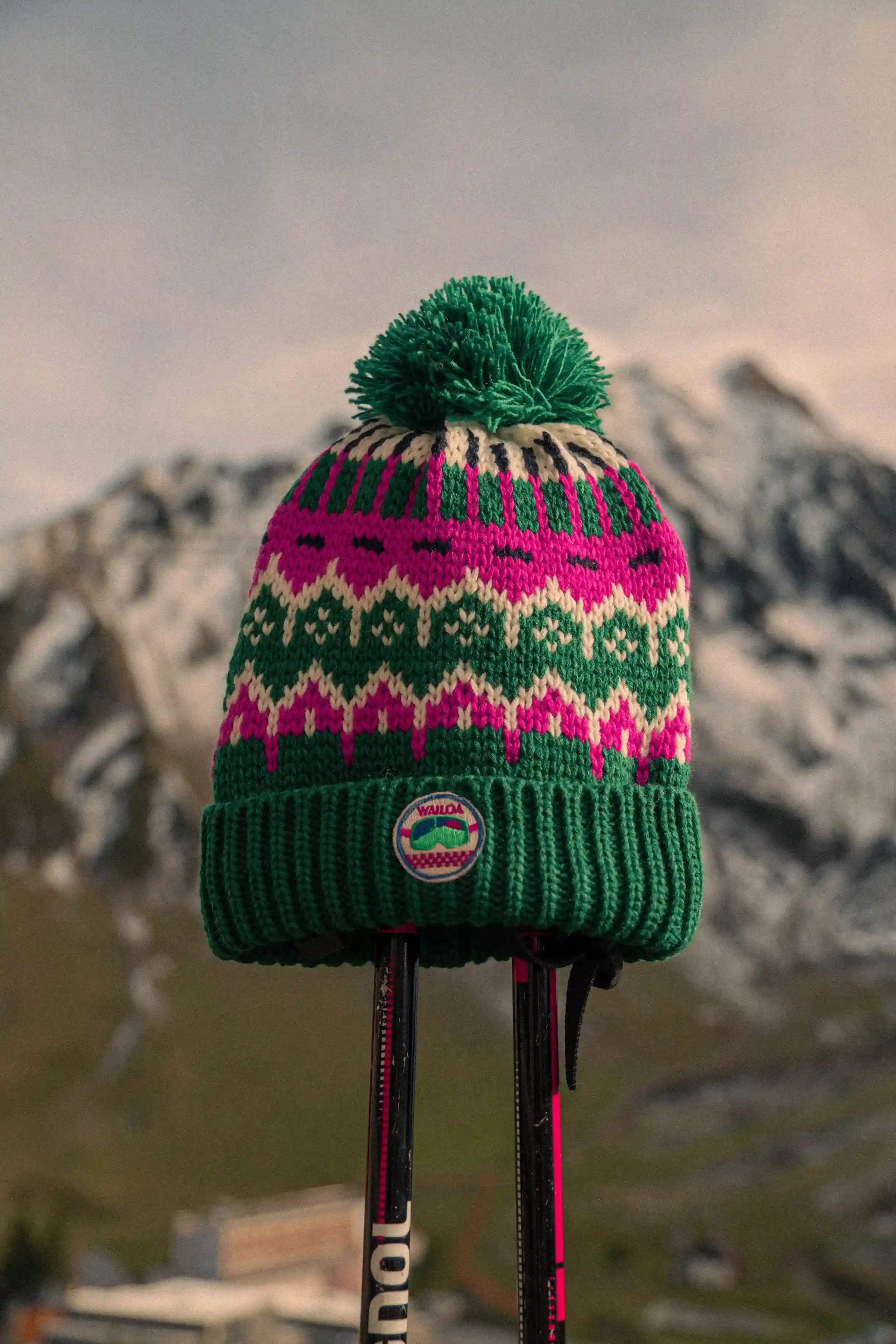Bonnet à pompon Alpy Vert – Waïloa (vue 2)