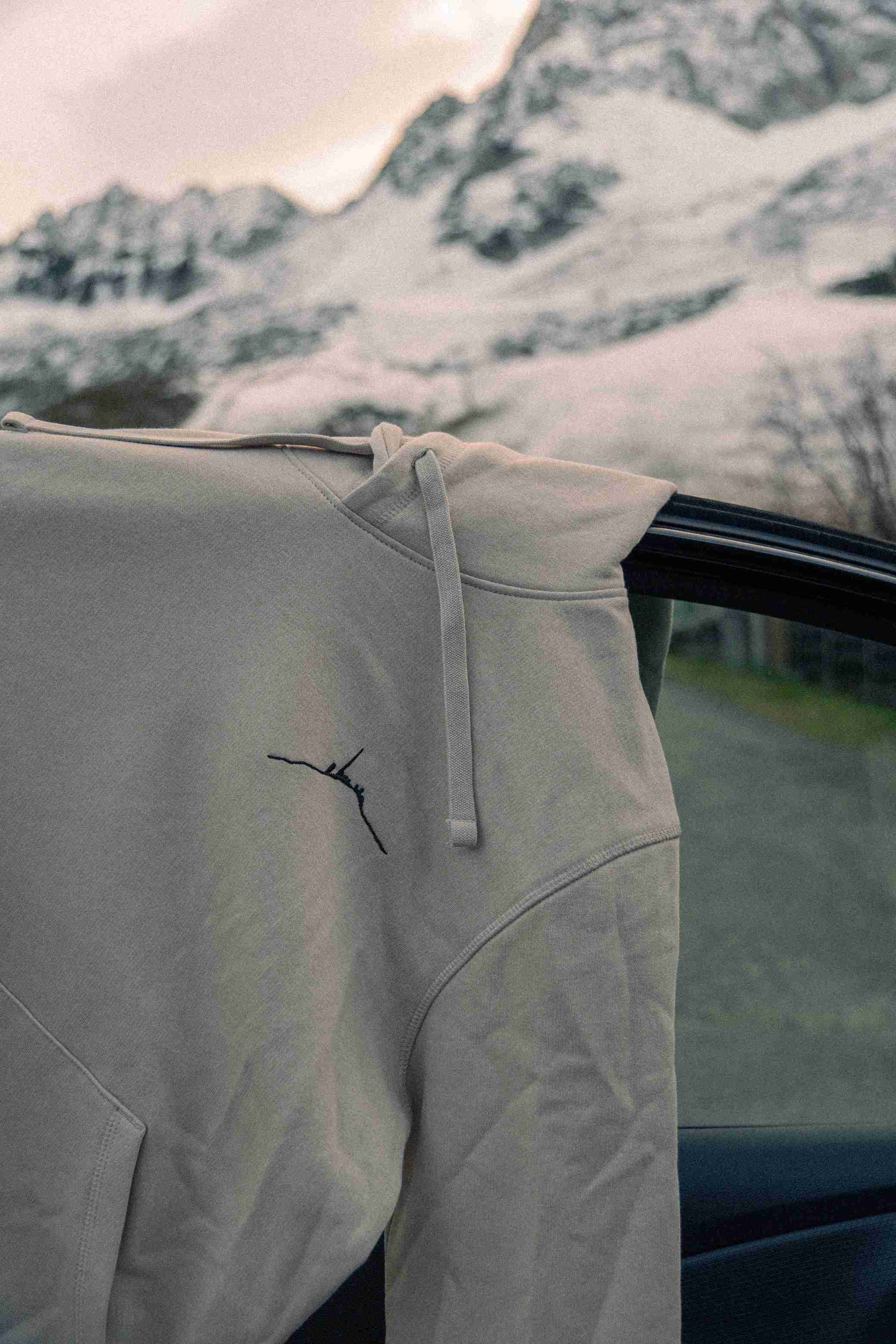 Sweat Pic du Midi de Bigorre beige – Waïloa
