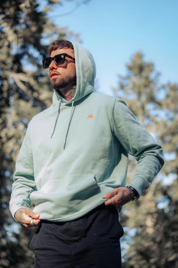 Sweatshirts & Jackets